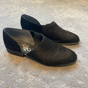 Otbt Black Calf Hair Coyote Flats Size 7